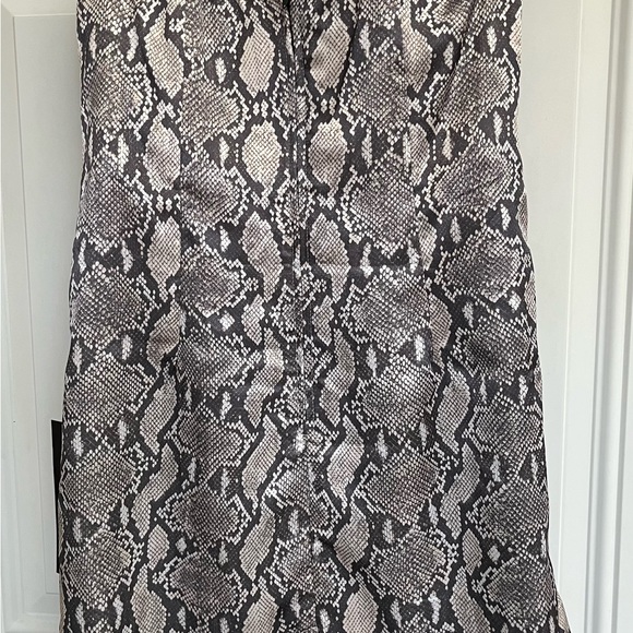 Victoria’s Secret London sexy dress by Hugo Buscati Snake skin pattern. Size 10 - Picture 9 of 15